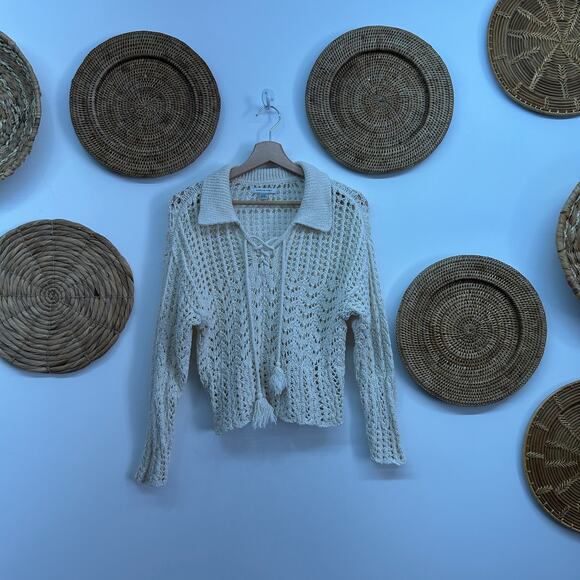 AE American Eagle Off White Boho Pullover Crochet Polo Lace Up Knit Sweater XS - Picture 1 of 7